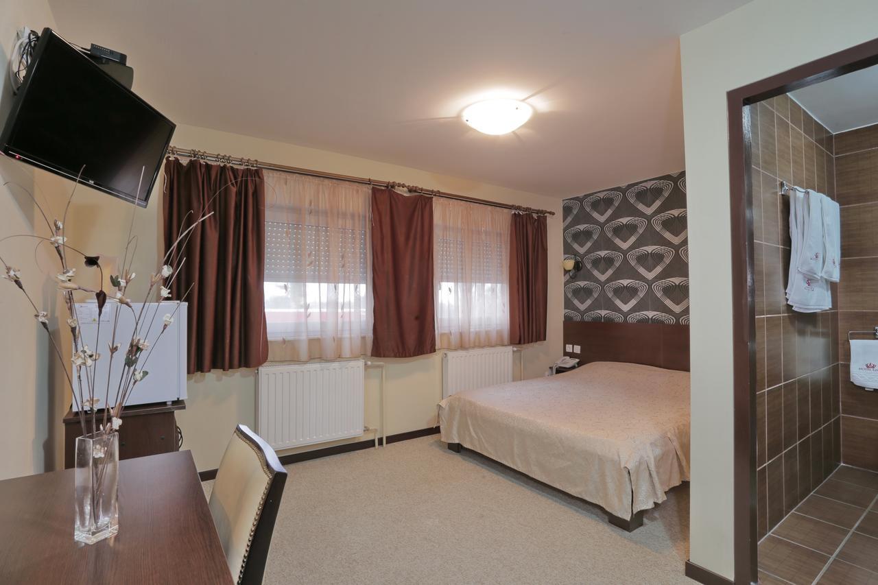 Motel Prenociste Knez Sombor Exterior foto